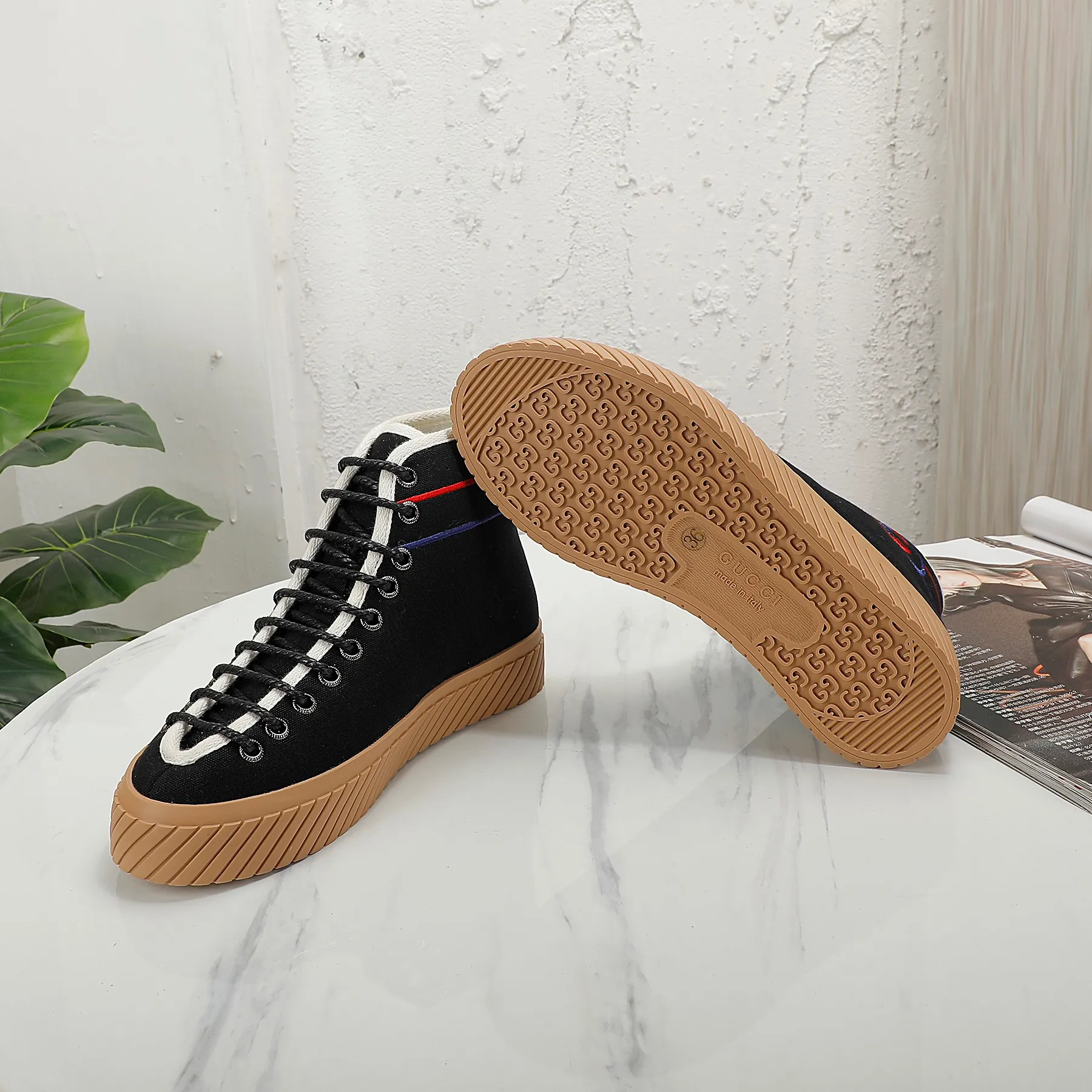Men 👟👟Ex-factory price 440👟👟 +10 GUCCI, couple style, other colors also available, you can also place an order with pictures